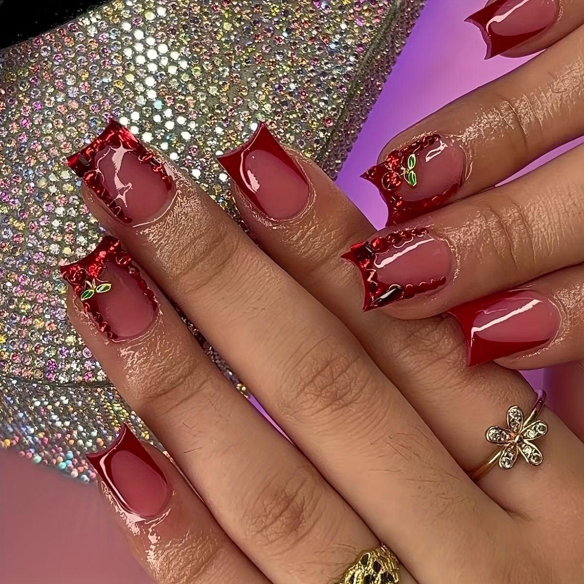 Nail Art Red - เล็บปลอมสำเร็จรูป 24 ชิ้น สไตล์ฝรั่งเศส สีแดง ทรงสี่เหลี่ยมสั้น