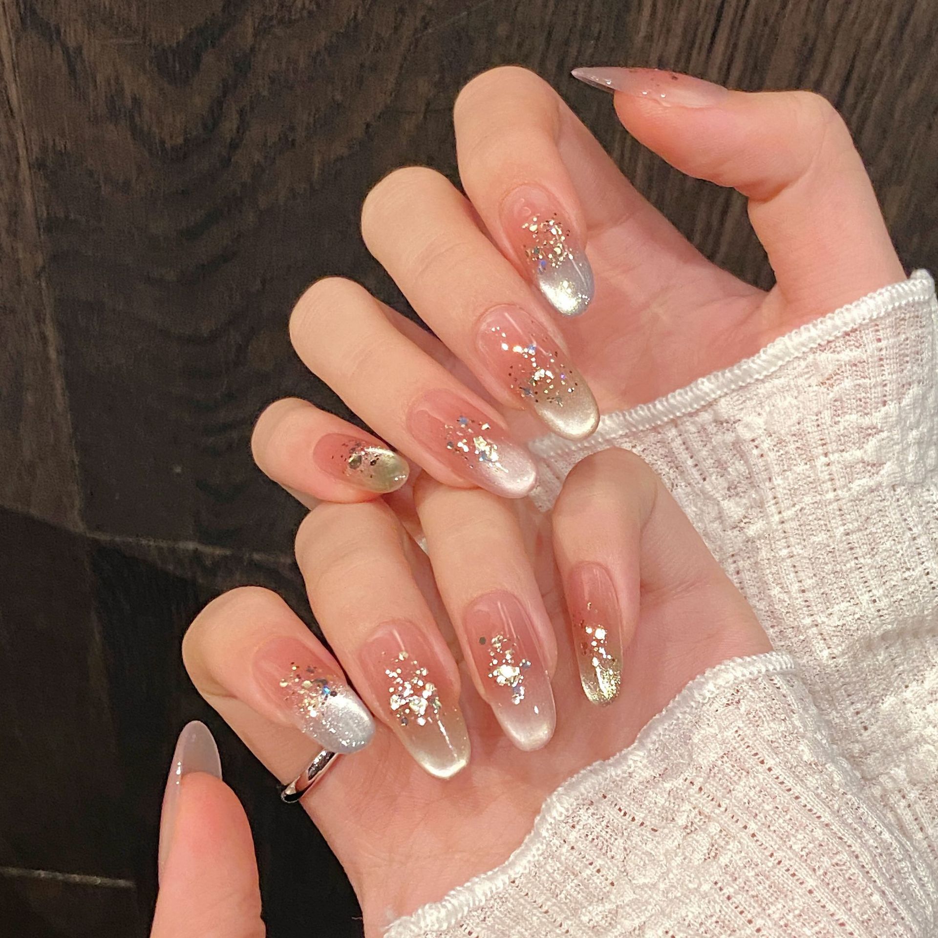 ทําด้วยมือกดบนเล็บ Rainbow CAT - Nail Art Fake บทวิจารณ์และราคา