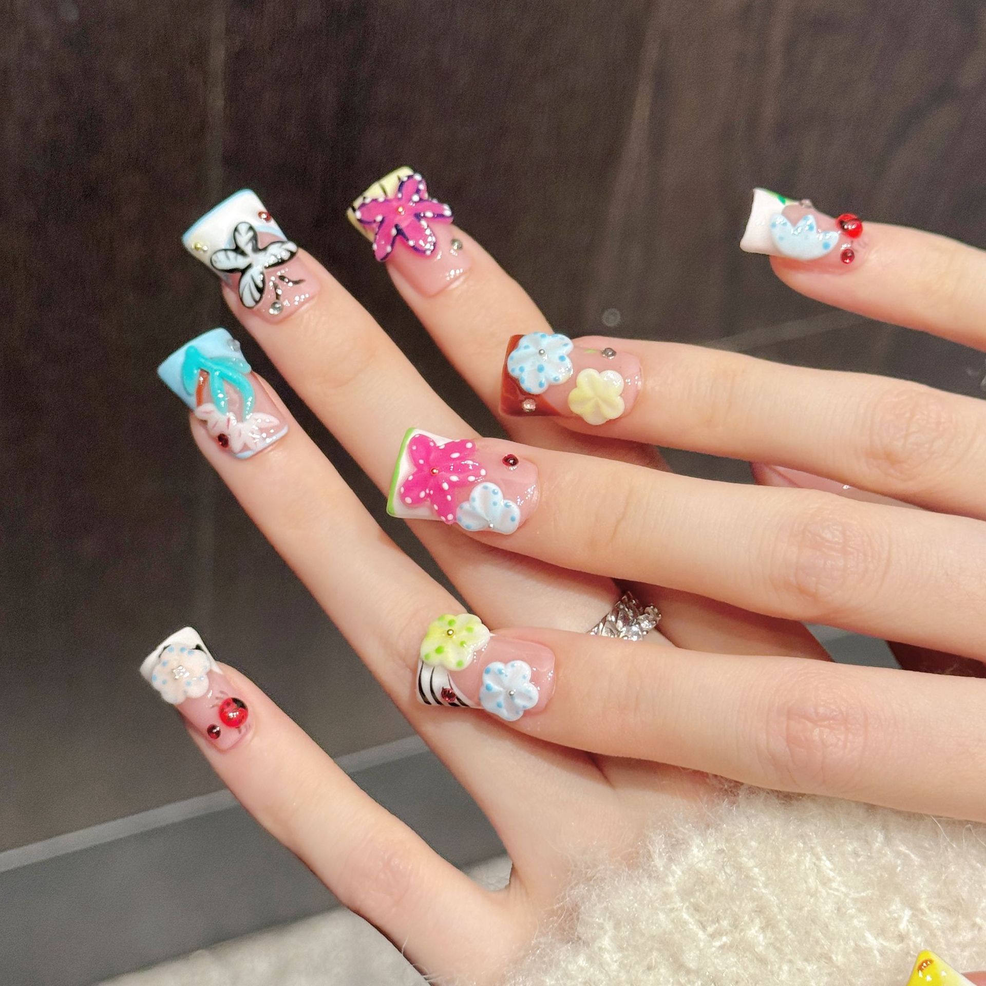 เล็บปลอมแบบกดติดลายเป็ดทำมือ 1 - Nail Art Fake บทวิจารณ์และราคา