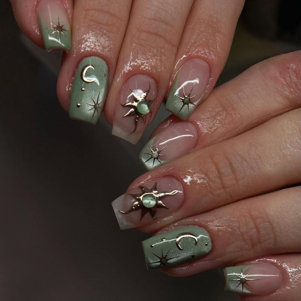 เล็บปลอมสำเร็จรูป 24 ชิ้น สไตล - Nail Art Red บทวิจารณ์และราคา