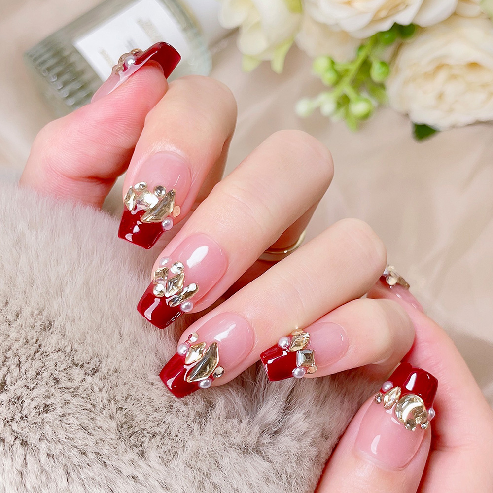 ชุดเล็บปลอมแบบกดติด 10 ชิ้น รู - Nail Art Red บทวิจารณ์และราคา