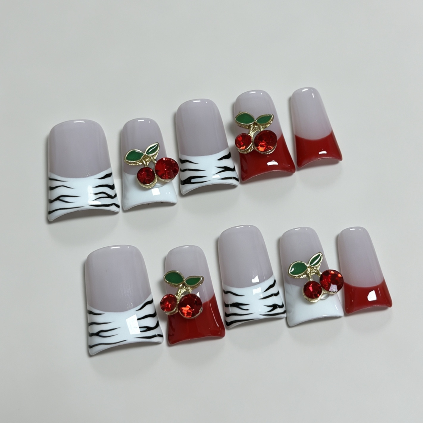 เล็บปลอมแบบกดติดขนาดกลาง 10 ชิ - Nail Art Red บทวิจารณ์และราคา