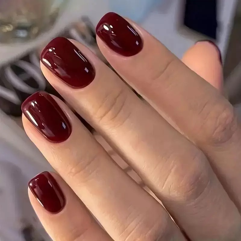 24 ชิ้นสีทึบกดบนเล็บสั้นสแควร์ - Nail Art Fake บทวิจารณ์และราคา