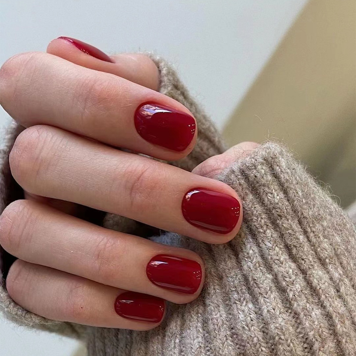 24 ชิ้นสีทึบกดบนเล็บสั้นสแควร์ - Nail Art Fake บทวิจารณ์และราคา